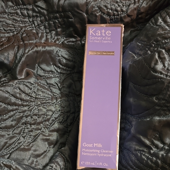 Kate Somerville Goat Milk Moisturizing Cleanser - Picture 1 of 4